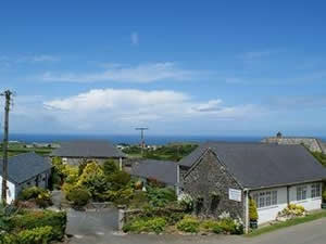 Self catering breaks at Hobbys in Trenale, Cornwall