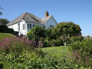 Self catering breaks at Longships in Portmellon, Cornwall