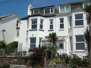 Self catering breaks at Victoria Villa in Downderry, Cornwall
