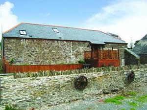 Self catering breaks at The Old Wagon House in Downderry, Cornwall