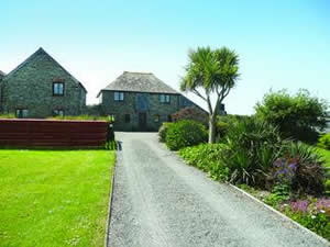 Self catering breaks at Dairylea in Halgabron, Cornwall