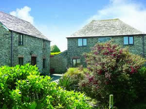 Self catering breaks at Dobbins Den in Halgabron, Cornwall