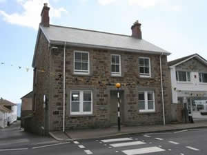 Self catering breaks at Old Police House in Marazion, Cornwall