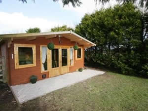 Self catering breaks at Snuggledown in Busveal, Cornwall