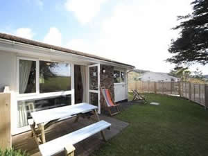 Self catering breaks at Mor in Mawgan Porth, Cornwall