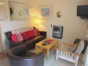 Self catering breaks at Edhen in Mawgan Porth, Cornwall