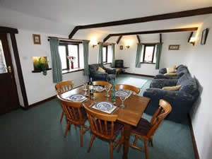 Self catering breaks at Waddles in St Merryn, Cornwall