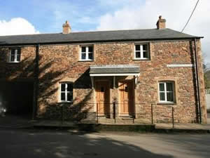 Self catering breaks at Chapel Cottage in St Mawgan, Cornwall