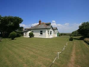 Self catering breaks at Gramerci in Cubert, Cornwall