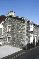 Self catering breaks at Pear Tree Cottage in Bowness, Cumbria