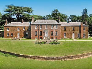Self catering breaks at Ingoldisthorpe Hall in Ingoldisthorpe, Norfolk Self catering breaks at Ingoldisthorpe Hall in Ingoldisthorpe, Norfolk