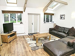Self catering breaks at Tregona in Buckland Monachorum, Devon Self catering breaks at Tregona in Buckland Monachorum, Devon