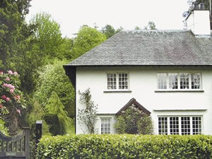 Self catering breaks at Broomriggs Cottage in Hawkshead, Cumbria Self catering breaks at Broomriggs Cottage in Hawkshead, Cumbria