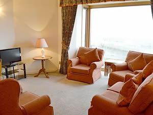 Self catering breaks at Farne House Cottages - Harbour Heights in Seahouses, Northumberland Self catering breaks at Farne House Cottages - Harbour Heights in Seahouses, Northumberland