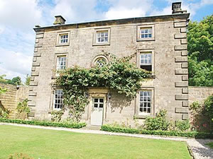 Self catering breaks at Bradley Hall in Matlock, Derbyshire Self catering breaks at Bradley Hall in Matlock, Derbyshire