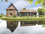 Wattisham Hall Cottages - Willow Cottage in Wattisham, Suffolk, East England