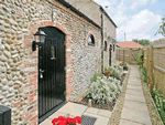 Bacton Hall Holiday Cottages - The Coach House in Bacton, Norfolk, East England