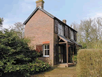 Sunnymead Cottages - Pippins in High Hurstwood, East Sussex, South East England