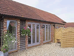 Parsonage Farm Holiday Cottages - Robins Nest in Clyffe Pypard, Wiltshire, South West England