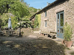 Gin Cottage in Holmesfield, Derbyshire, Central England