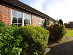 Self catering breaks at 1 bedroom bungalow in Hainford, Norfolk