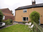 Self catering breaks at 3 bedroom cottage in Reedham, Norfolk