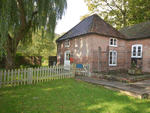 Self catering breaks at 1 bedroom cottage in Maidstone, Kent
