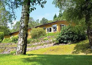 Self catering breaks at Killin Pine 4 in Killin, Perthshire Self catering breaks at Killin Pine 4 in Killin, Perthshire