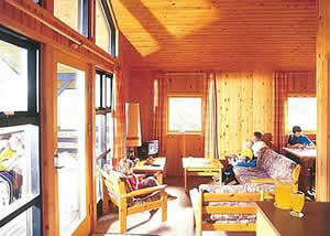Self catering breaks at Loch Earn Villa in Lochearnhead, Perthshire Self catering breaks at Loch Earn Villa in Lochearnhead, Perthshire