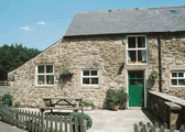 Oaktree Cottage in Whatstandwell, Derbyshire, Central England