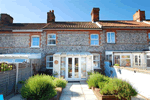 Self catering breaks at 10 Chesterfield Cottages in Cromer, Norfolk
