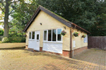 Self catering breaks at Holly Cottage in Hoveton-St-John, Norfolk