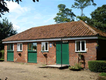 Self catering breaks at Wayfarers Cottage in Mattishall, Norfolk