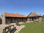 Self catering breaks at Pilgrims Chase in Bacton, Norfolk