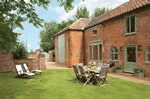 Self catering breaks at Coach House in Banningham, Norfolk