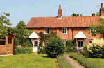 Self catering breaks at Beech End in Plumstead, Norfolk