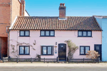 Self catering breaks at Ann Page Cottage in Aldeburgh, Suffolk